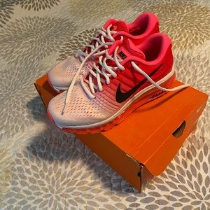 Nike Air Max 2017 Size 8